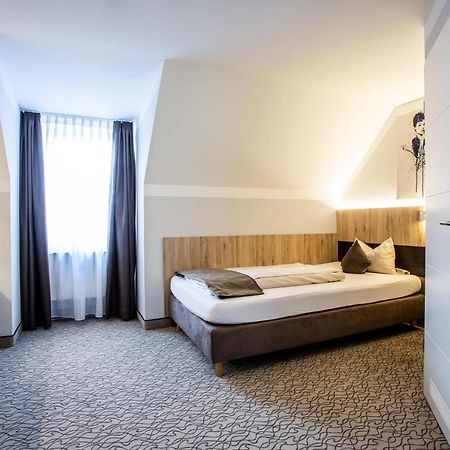 Amtsstüble Hotel & Restaurant Mosbach  Extérieur photo