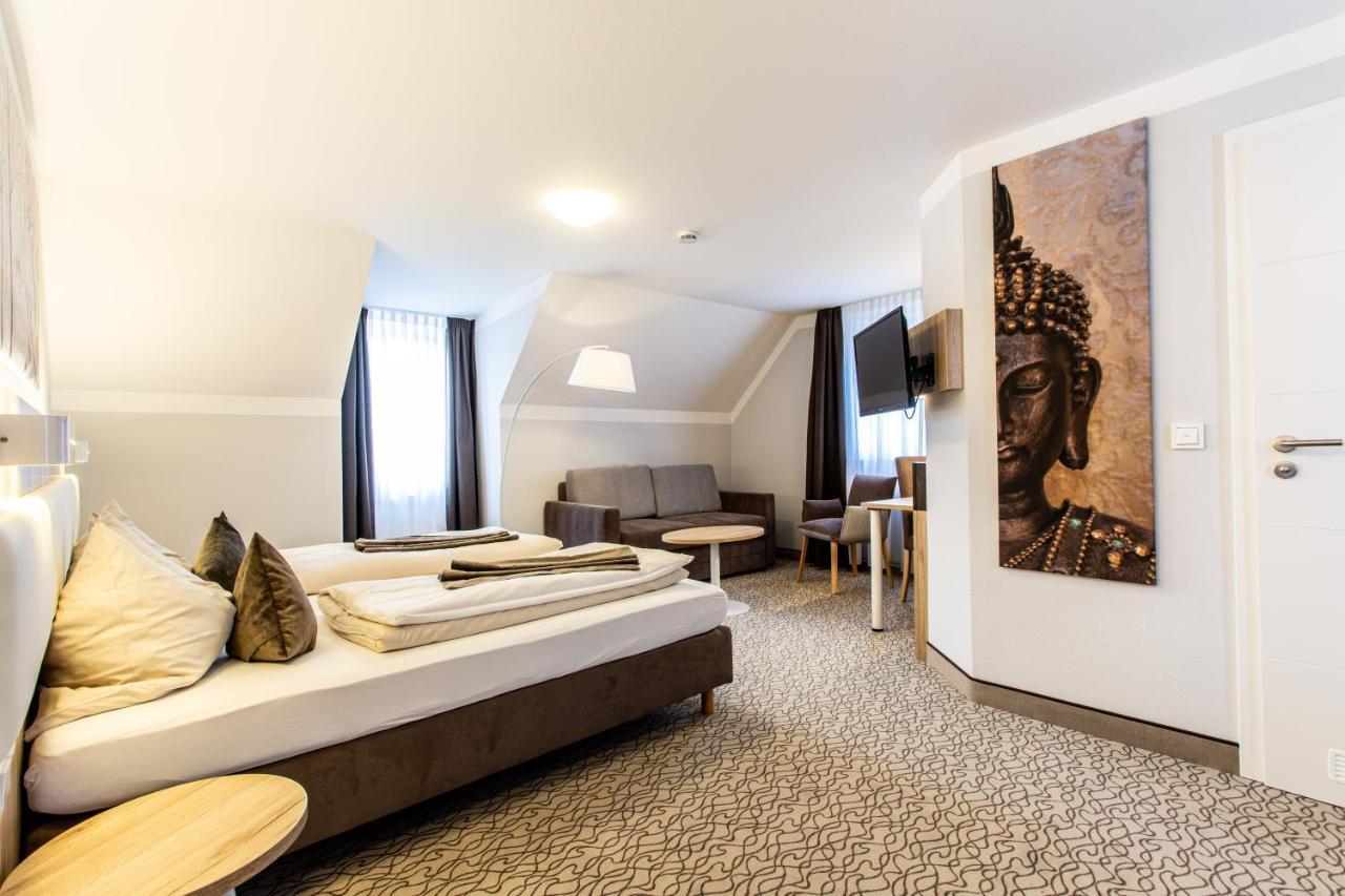 Amtsstüble Hotel & Restaurant Mosbach  Extérieur photo