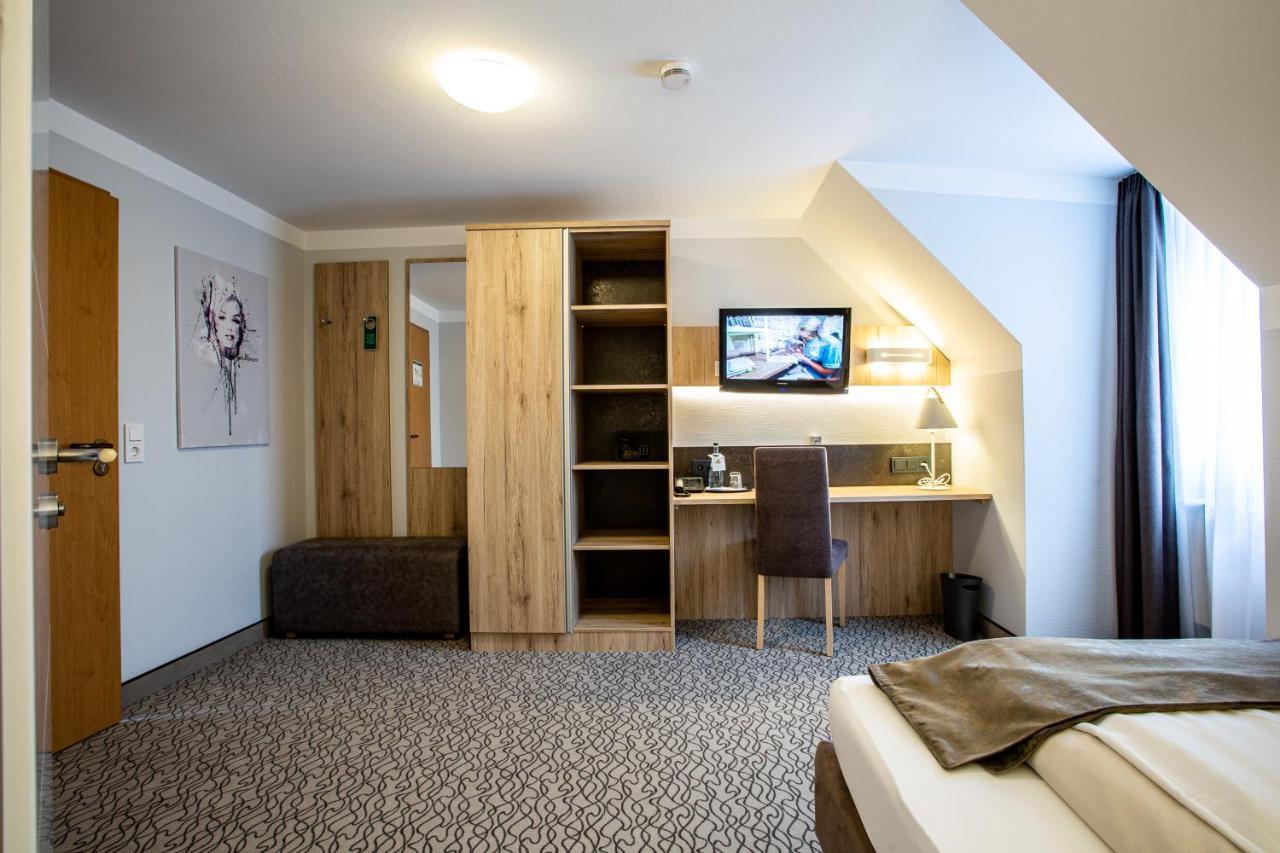 Amtsstüble Hotel & Restaurant Mosbach  Extérieur photo