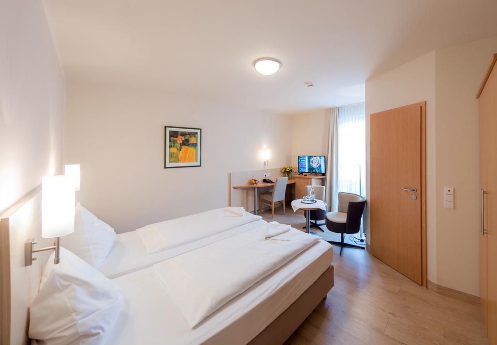 Amtsstüble Hotel & Restaurant Mosbach  Extérieur photo