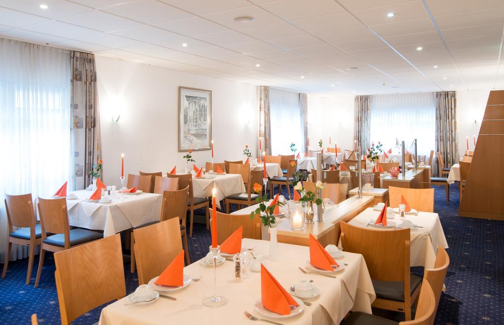 Amtsstüble Hotel & Restaurant Mosbach  Extérieur photo